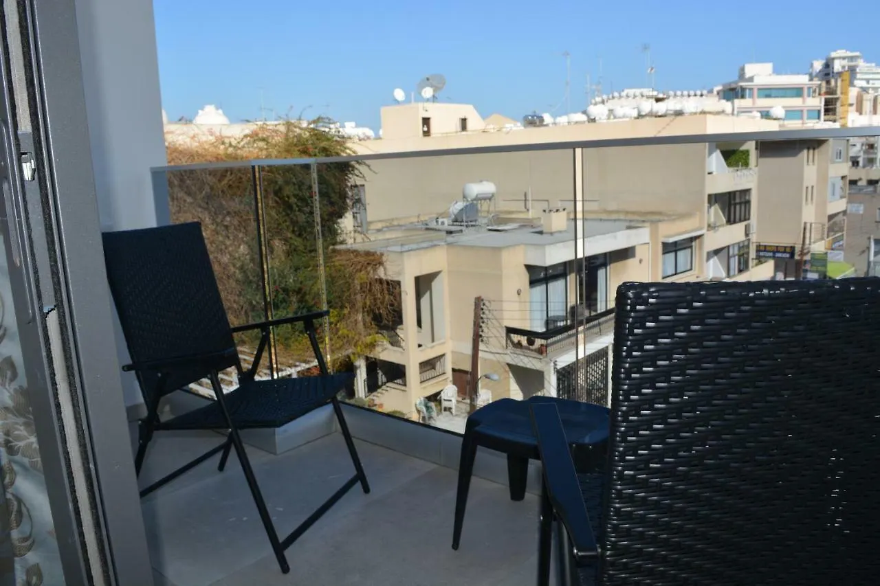 P.L Hermes Studios & Apartments Larnaca