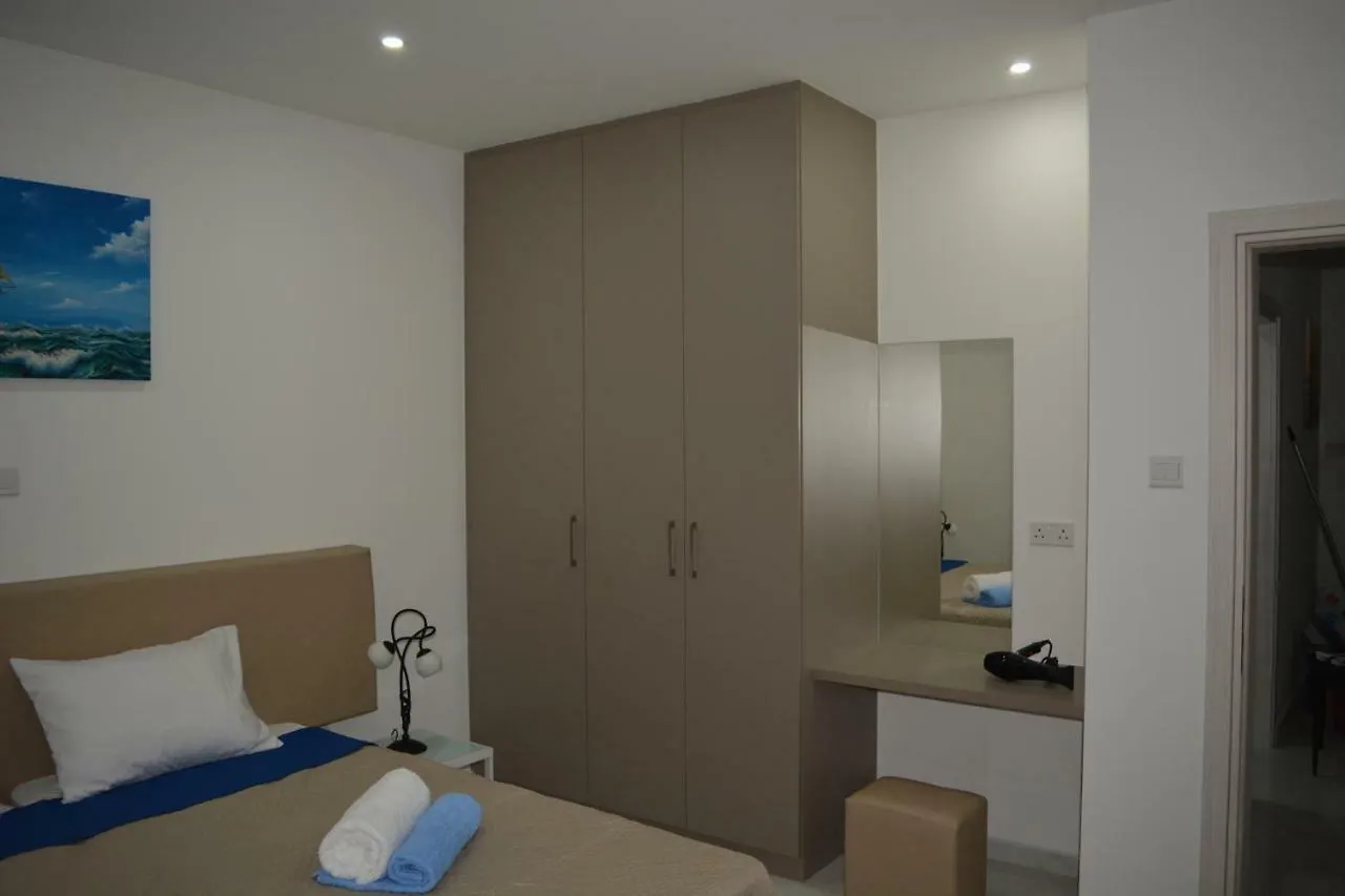 P.L Hermes Studios & Apartments Larnaca 0*,